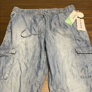 For The Republic Denim Blue Cropped Jeans